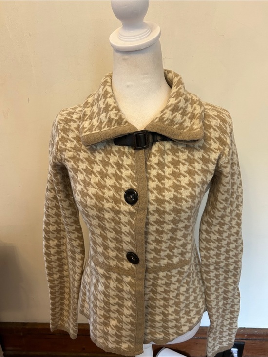 A.Ida Sweaters - A. Ida Beige & Cream Houndstooth wool sweater with Buckle Collar Size S EUC